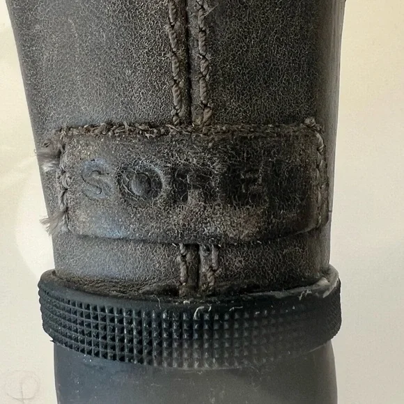 Waterproof wedge Sorel booties!!! - Picture 3 of 3
